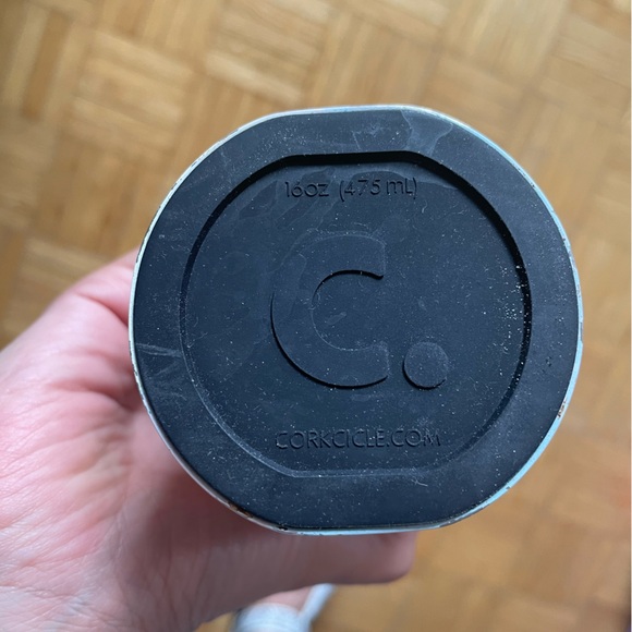 Corkcicle X POKETO 20oz Limited Addition Water bottle - Picture 4 of 4